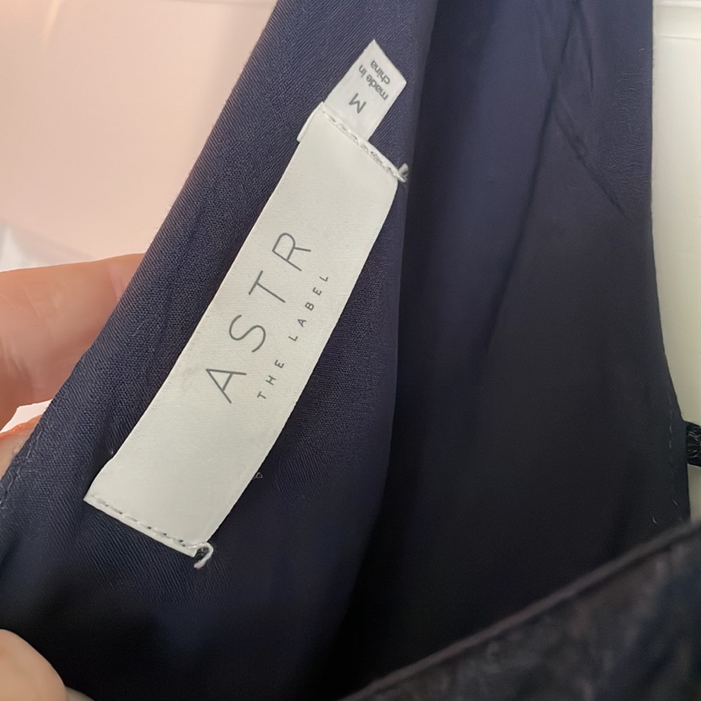 Navy Astr jumpsuit. Worn once. Flattering fit! - Picture 5 of 5
